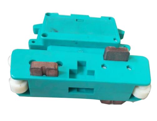 Multipole conductor rail collector